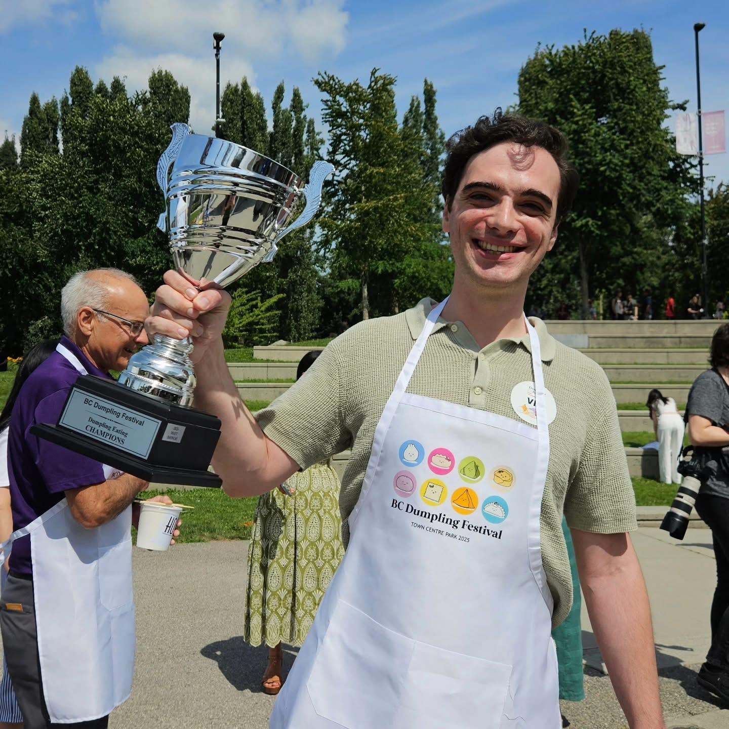 Dumpling Festival's dumpling eating champ
